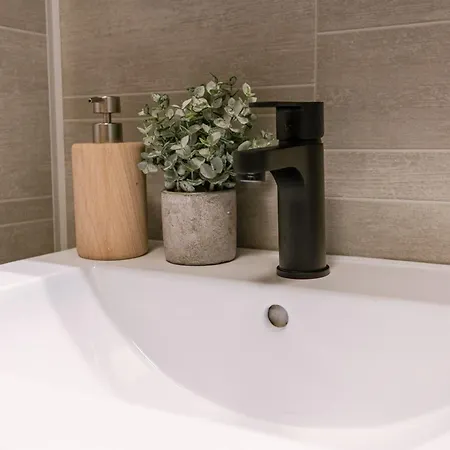 Huswell - Cozy On Walking Distance From The Beach *